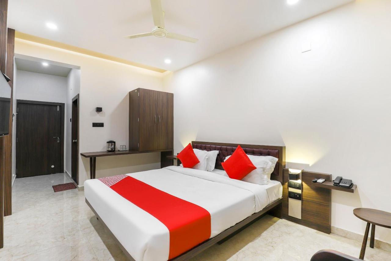 Oyo 47620 Hotel Matangi Motel Delvada ภายนอก รูปภาพ
